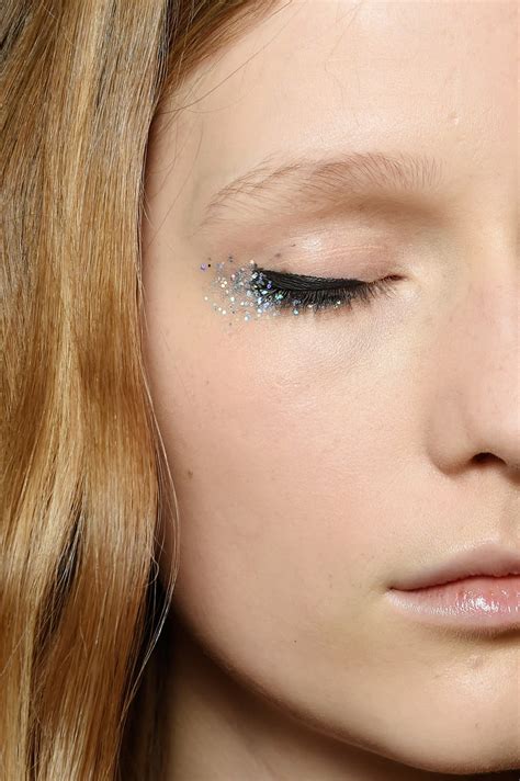 The Grown-Up Guide to Glitter Makeup