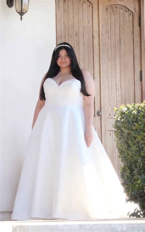 Simple Plus-Size Sweetheart Wedding Dress with Pockets - D3320+