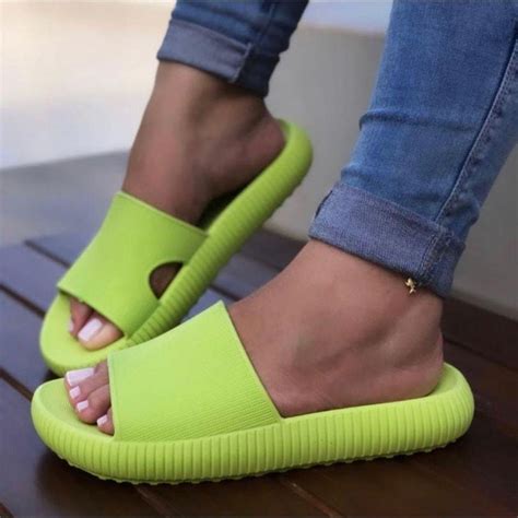 Chinelo Nuvem Ortopédico Confortável Luiza Paula - Verde | Netshoes