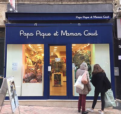 Papa pique et maman coud - Clubs & Comptines