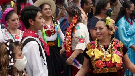 Latinos reclaim accent marks in effort to reconnect with their roots