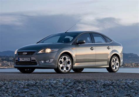 Fiche technique Ford Mondeo III 2.0 TDCi 140 (2007-2014)