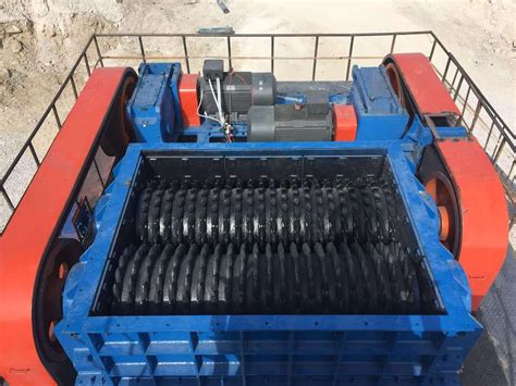 Double-geared Roller Crusher - Stationary Crushers