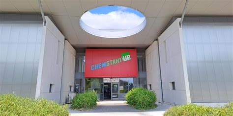 Lacq : la « belle histoire » de M2i, exemple de la revitalisation du ...