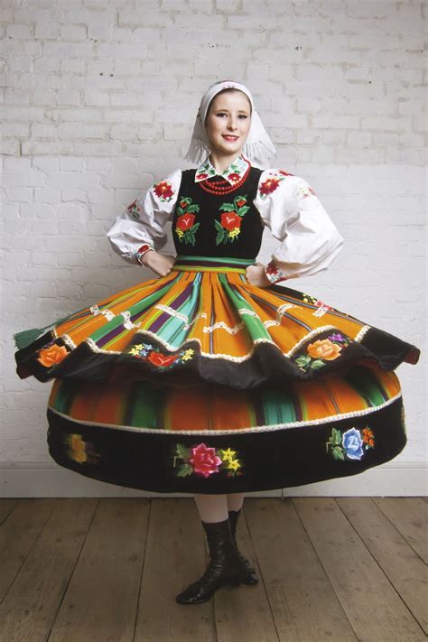 A few examples of polish regional dresses – Artofit