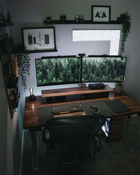 A cool setup by teksetup and I love it! - Minimal Desk Setups