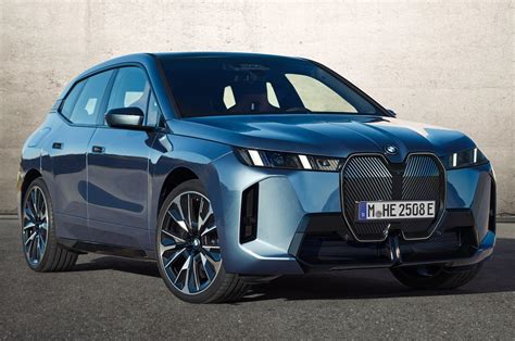 BMW iX facelift revealed, variants, launch, powertrains, design ...
