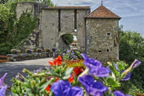 Villages et cités de charme. Liverdun : pittoresque cité médiévale