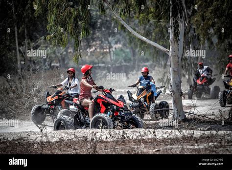 Atvs hi-res stock photography and images - Alamy