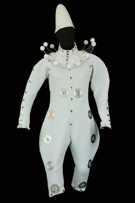 Costume de Clown blanc conçu par Popy Moreni et réalisé par Odile ...