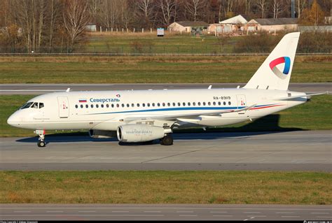 RA-89119 Severstal Sukhoi Superjet 100-95B Photo by Aleksey Simanovich ...