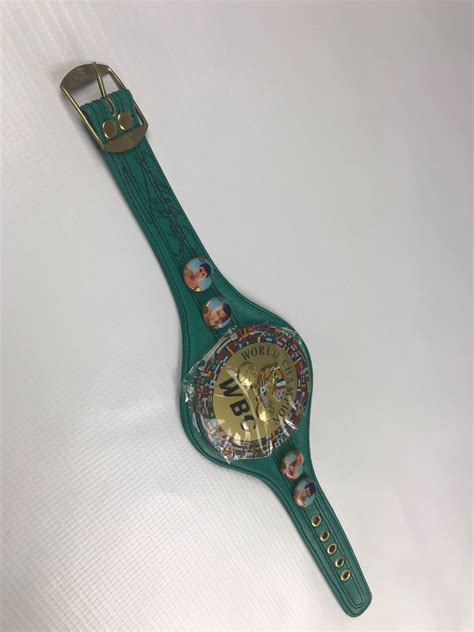 Signed Manny Pacquiao mini boxing belt C.O.A - The Memorabilia Team