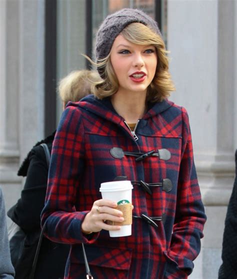 DIY Skinny Caramel Latte for Taylor Swift