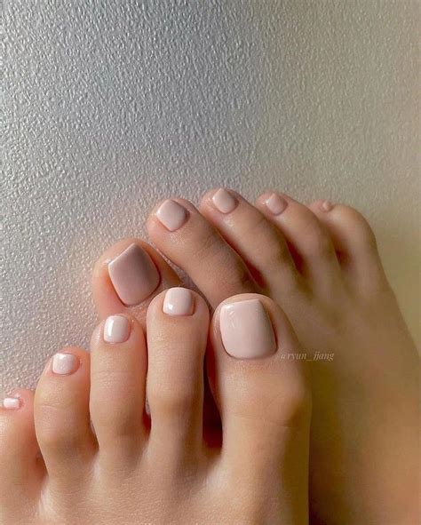 Unhas básicas para os pés | Toe nails, Nail colors, Feet nails