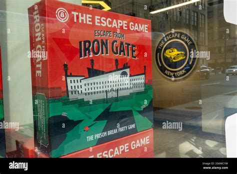 Escape room game hi-res stock photography and images - Alamy