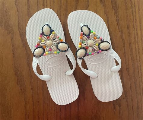 Chinelo Havaianas Decorado Branco com Pedrarias Verão Praia