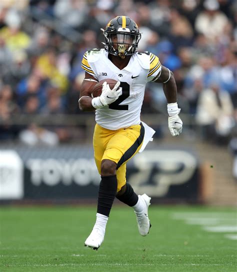 Kaleb Johnson 40 - Internews Daily