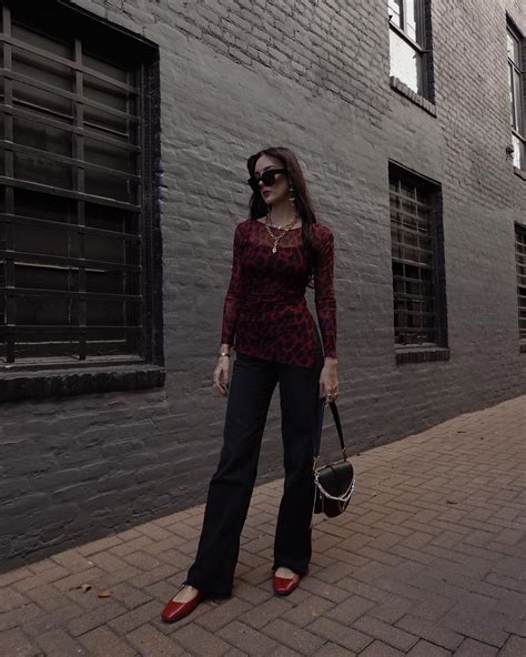 Dominique Bird ♡ AUSTIN TEXAS CONTENT CREATOR | soft smile, sharp nails ...