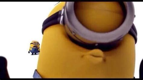 Kisses | Minion kiss, Minions, Minions funny