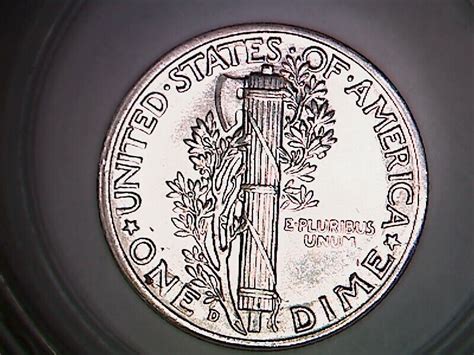 Uncirculated 1943 D Denver Mint Silver Mercury Dime Full Split Band P6