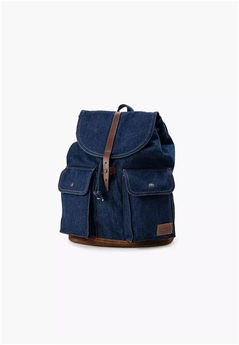 Buy Levi S Men S Heritage Rucksack Gw Online Zalora Malaysia