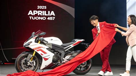 New Aprilia Tuono Is This The Best Naked Bike Yet Youtube