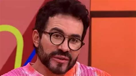 Fábio De Mello - O lado de Fábio de Melo que poucos conhecem: padre reage às críticas e ...