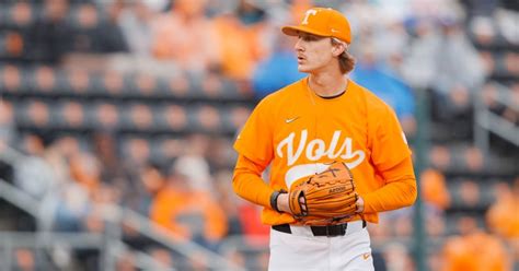 Tennessee Likely Goes With Brandon Arvidson In Series Finale