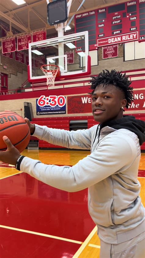 First tournament game tonight @6:30🏀 Pause at the end to see Superfa