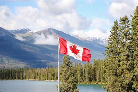canada selects french speakers  permanent residence  lowest cutoff