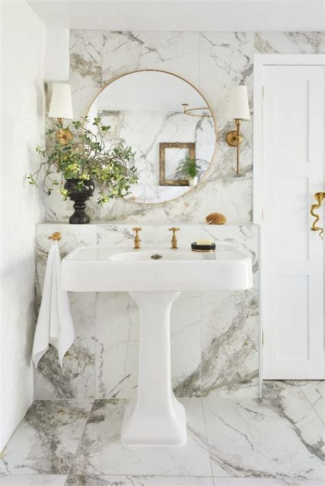 How To Make A Plain White Bathroom More Interesting