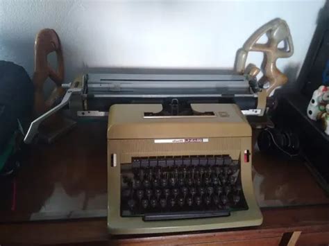 Máquina De Escrever Olivetti Linea 88 Frete grátis