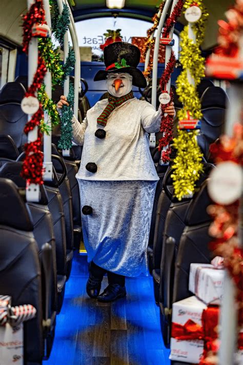 Festive Bus Driver Spreads Holiday Cheer With Daily Costumes Kearney FM