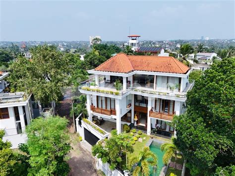 Brand New Luxury Furnished House For Sale Battaramulla Ikman