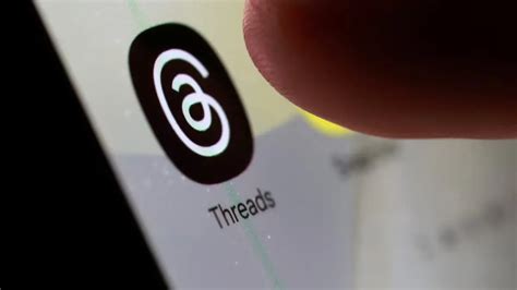 metas threads introduces  ai  community features   crosses