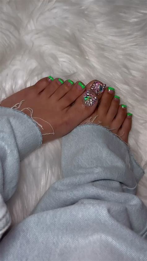 Pinsbypinky Video Pedicure Nail Designs Rhinestone Nails Gel Toe