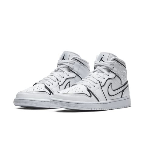 วนเปดตว Air Jordan 1 Mid White Lightning ผหญง Nike SNKRS