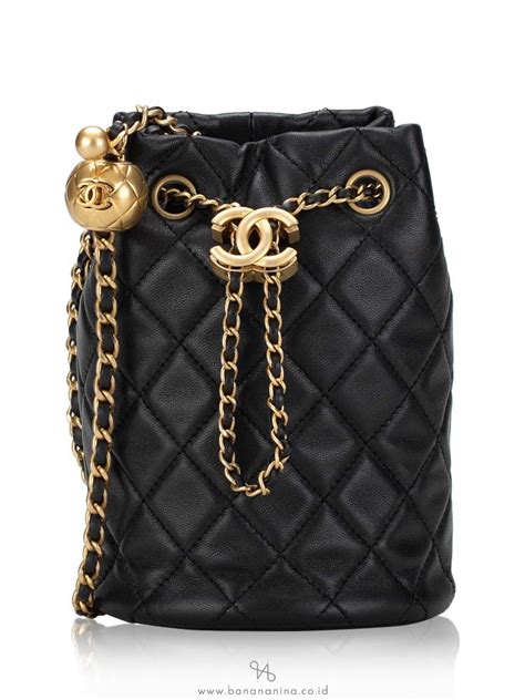 Chanel Lambskin Pearl Crush Drawstring Bag Black