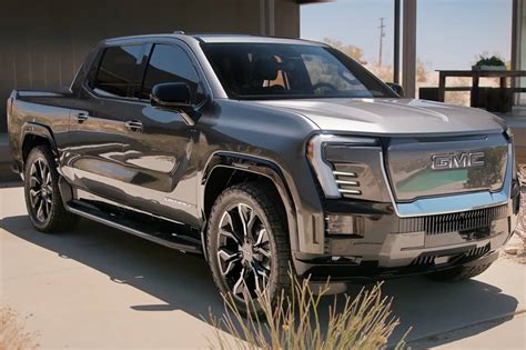 All New 2025 Gmc Sierra Ev Denali 1 Lease Luca Rashid