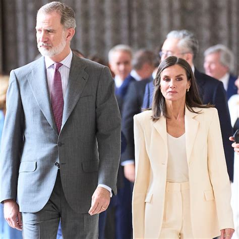 La Reina Letizia Y Felipe Vi Se Escapan Al Cine Han Visto Los Reyes La