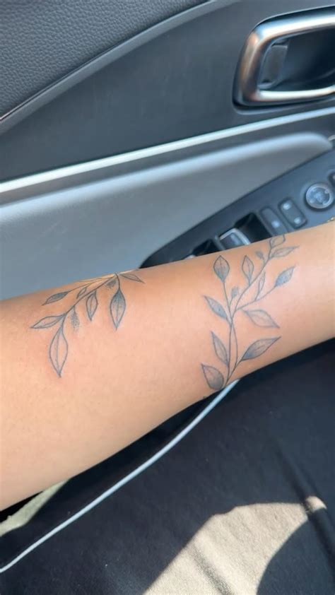 Kaddish Leaf Wrap Around Arm Tat Arm Tattoo Simple Arm Tattoos