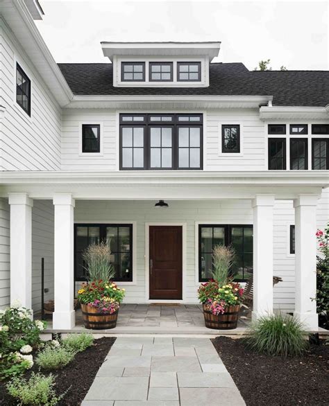 53 Amazing Urban Farmhouse Exterior Design Ideas