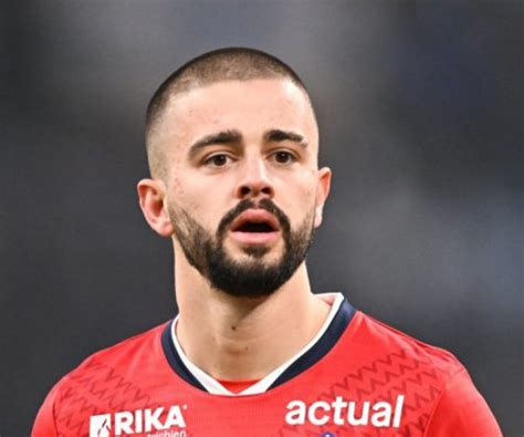 Lille Une Bonne Nouvelle Pour Edon Zhegrova Sport