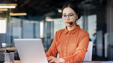 ai call center agent       helps