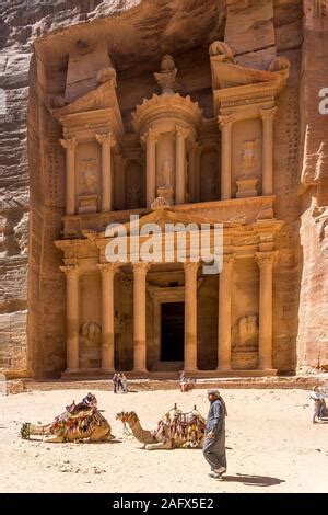 Jordan Petra Listed As World Heritage By Unesco Jebel Al Deir Valley