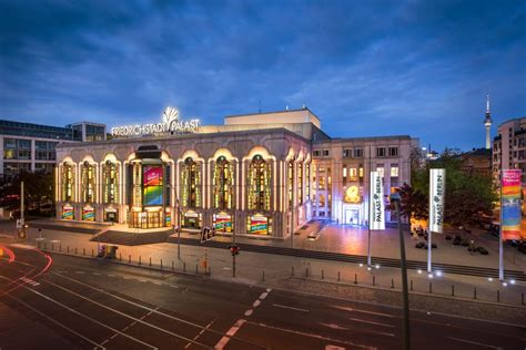 Friedrichstadt Palast BLINDED By DELIGHT Grand Show Oder Berlin Auf