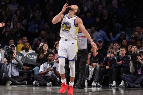 Steph Curry Ties Abdul Jabbar And Barry In NBA 40 Point Games BVM Sports