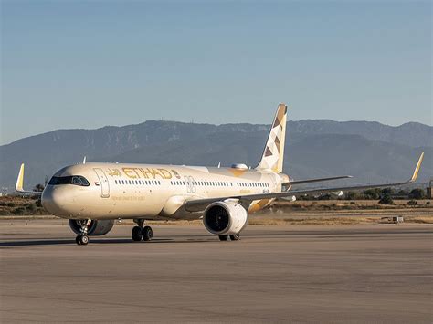 etihad launches  abu dhabi flights  krakow  palma de mallorca