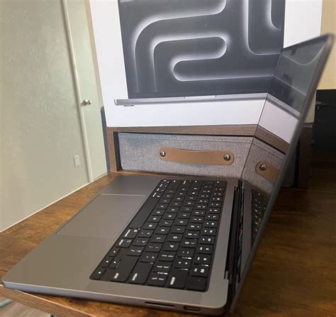 Macbook Pro Late M Apple M Gray Gb Gb Core