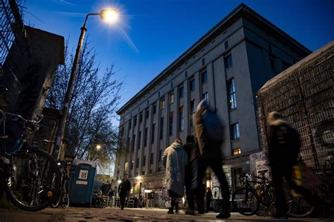 Berghain Beben In Der Techno Szene War Harry Styles Im Club Raste